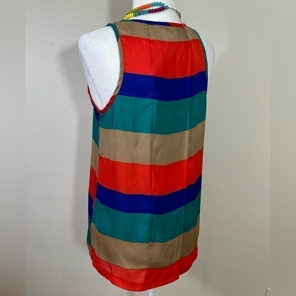 Jack sz sm sleeveless top in a silky look multi colored  Back is a wrap style - Picture 10 of 14